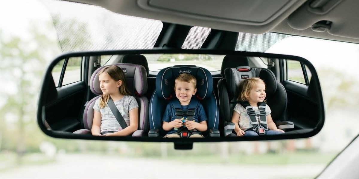 Carros que comportam 3 crianças no banco de trás: a escolha certa para famílias grandes